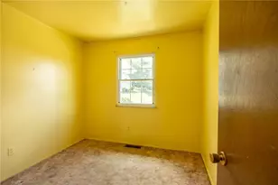 9979 Laurel Ave, Irwin, PA 15642 - Photo 13