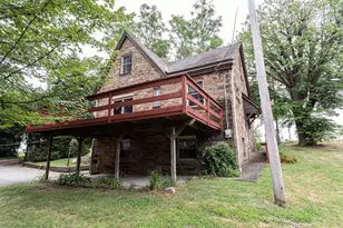 596 Morgantown Rd, South Union Township, PA 15401 - Photo 13