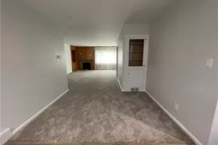 110 Ellis Ave, Hermitage, PA 16148 - Photo 11