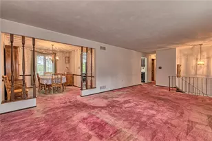 112 Friendship Ln, Hempfield Township, PA 15601 - Photo 7