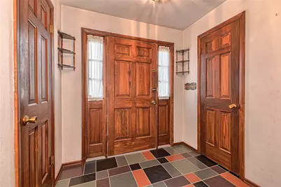 112 Friendship Lane, Hempfield Township, PA 15601 - Photo 3