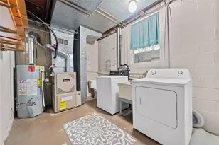 435 Lawnwood Ave, Pittsburgh, PA 15227 - Photo 23