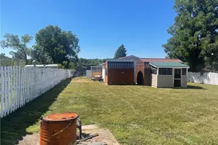 222 Dewitt Ave, Connellsville, PA 15425 - Photo 27