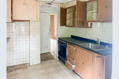 1938 Laketon Rd, Pittsburgh, PA 15221 - Photo 11