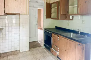 1938 Laketon Rd, Pittsburgh, PA 15221 - Photo 11