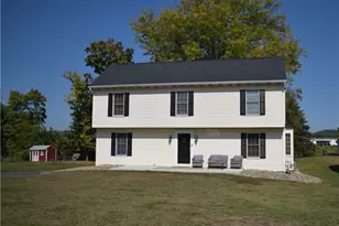 412 Circle Dr, Franklin Township, PA 16117 - Photo 1