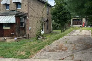 914 Wilhelm St, Elliott, PA 15220 - Photo 1