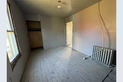 809 Middle St, North Braddock, PA 15104 - Photo 17