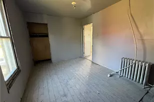 809 Middle St, North Braddock, PA 15104 - Photo 17