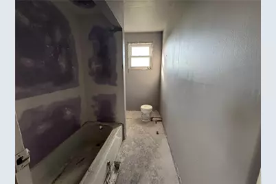 809 Middle St, North Braddock, PA 15104 - Photo 13