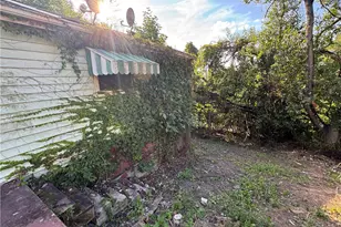 809 Middle St, North Braddock, PA 15104 - Photo 25