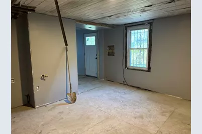 809 Middle St, North Braddock, PA 15104 - Photo 23