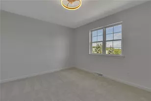 111 McCracken Dr, Center Township, PA 15061 - Photo 19