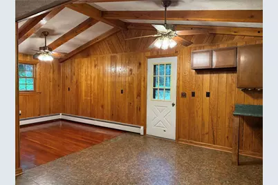 698 Austin Blvd, Mount Pleasant Township, PA 15610 - Photo 9