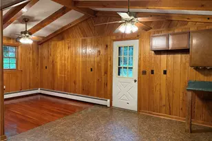 698 Austin Blvd, Mount Pleasant Township, PA 15610 - Photo 9