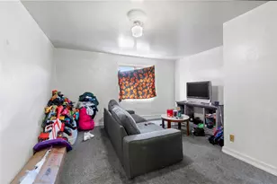 634 Broadway Ave, McKees Rocks, PA 15136 - Photo 15