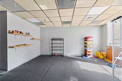 634 Broadway Ave, McKees Rocks, PA 15136 - Photo 29