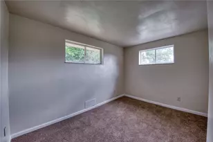 275 Twin Lakes Rd, Unity Township, PA 15650 - Photo 15