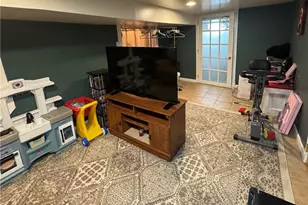 2230 McKees Rocks Rd, Robinson Twp, PA 15136 - Photo 23