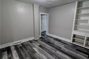 82 Harlem Ave, McKees Rocks, PA 15136 - Photo 9