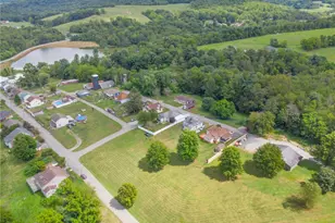 310 Bungalow Rd, Unity Township, PA 15670 - Photo 27