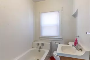 2112 Kenneth Ave, Arnold, PA 15068 - Photo 13