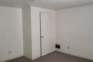 414-416 Bessemer Ave, Twp of But SW, PA 16045 - Photo 9