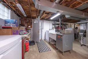 1829 Loretta Dr, Pittsburgh, PA 15235 - Photo 21