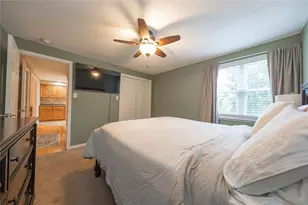 1829 Loretta Dr, Pittsburgh, PA 15235 - Photo 11