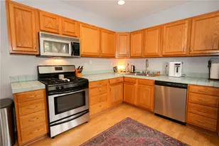 53 Holt St, Pittsburgh, PA 15203 - Photo 5