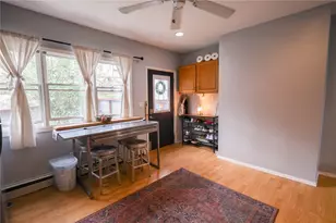 53 Holt St, Pittsburgh, PA 15203 - Photo 9