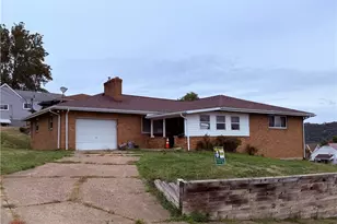 600 Giffin Ave, Canonsburg, PA 15317 - Photo 1