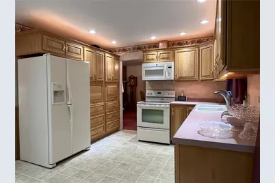 629 Clover Hill Rd, Somerset Boro, PA 15501 - Photo 9