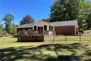 629 Clover Hill Rd, Somerset Boro, PA 15501 - Photo 3