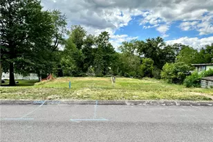 435 Millers Ln, Pittsburgh, PA 15239 - Photo 1