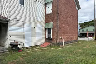 143 N Grant Ave, Kittanning, PA 16201 - Photo 9