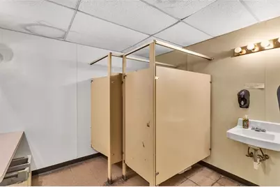 110 E Pennsylvania Ave (105 N Center Ave), New Stanton, PA 15672 - Photo 21