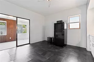 2123 Lautner St, Pittsburgh, PA 15212 - Photo 7