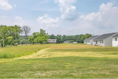 110 Dominic Dr, Twp of But SW, PA 16001 - Photo 3