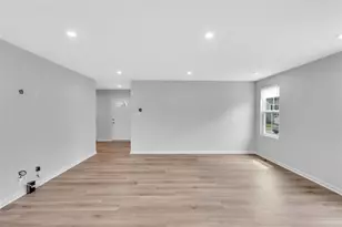 110 Dominic Dr, Twp of But SW, PA 16001 - Photo 9