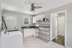 40 Emerson Rd, Pittsburgh, PA 15209 - Photo 15