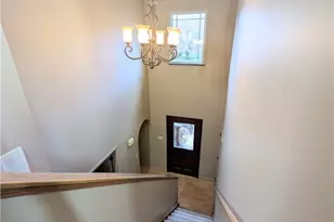 200 Jaclyn Dr, Cranberry Township, PA 16066 - Photo 13