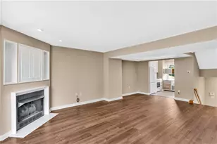 48 Bethany Dr, Pittsburgh, PA 15215 - Photo 11