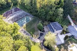 109 Fieldstone Ct, Penn Twp, PA 15644 - Photo 5