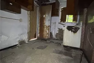 2013 Boulevard of the Allies, East Pittsburgh, PA 15219 - Photo 7