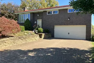 2261 Thomas Dr, North Huntingdon, PA 15642 - Photo 1