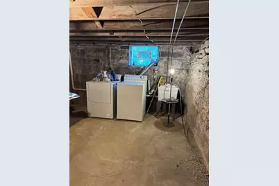 828 Brownhome Rd, Scott Township, PA 16101 - Photo 29