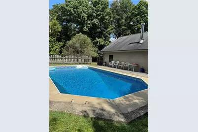 828 Brownhome Rd, Scott Township, PA 16101 - Photo 11