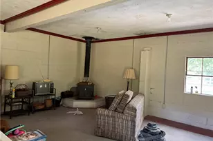 828 Brownhome Rd, Scott Township, PA 16101 - Photo 9