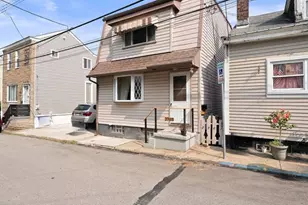 2703 Burham St, Pittsburgh, PA 15203 - Photo 3